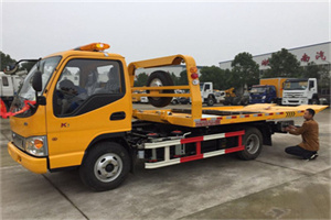 西盟哪里有拖车服务