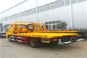 西盟附近拖车救援搭电